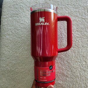 Stanley x e.l.f. Quencher H2.0 Tumbler in the "Red Delicious" Missing straw